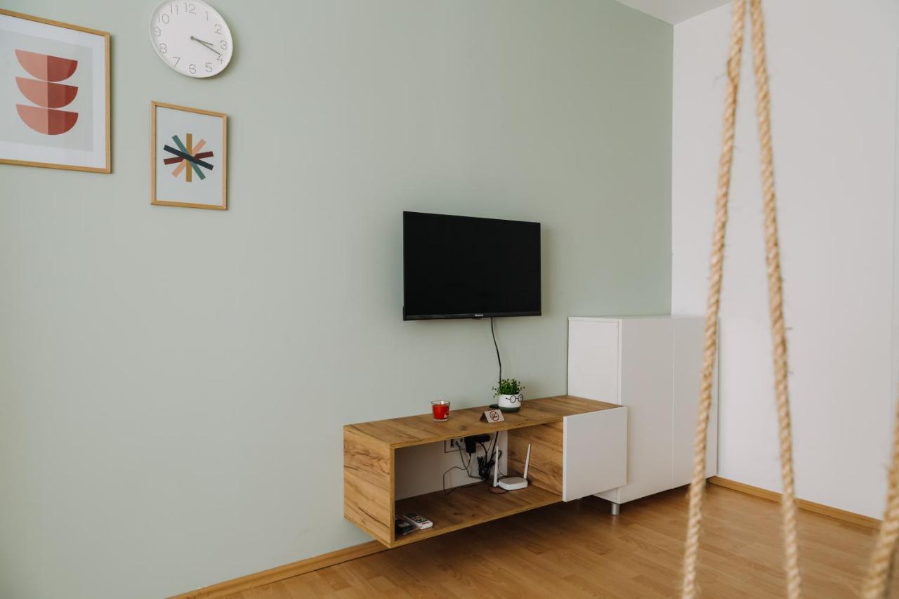 Constantin Inn Ni Extérieur photo